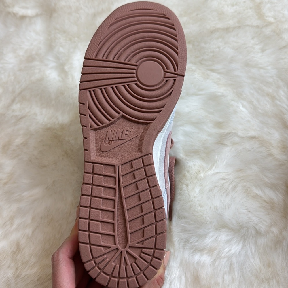 Nike Dunk Low “Fossil Rose” - Picture 4 of 4